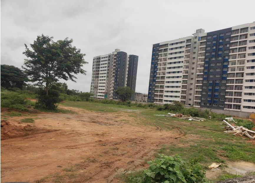 LE CHATEAU OVAL — Chikkanayakanahalli, Bangalore